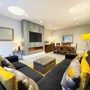2bed, Private Garden & Fireplace, Near Water Of Leith Edinburgh